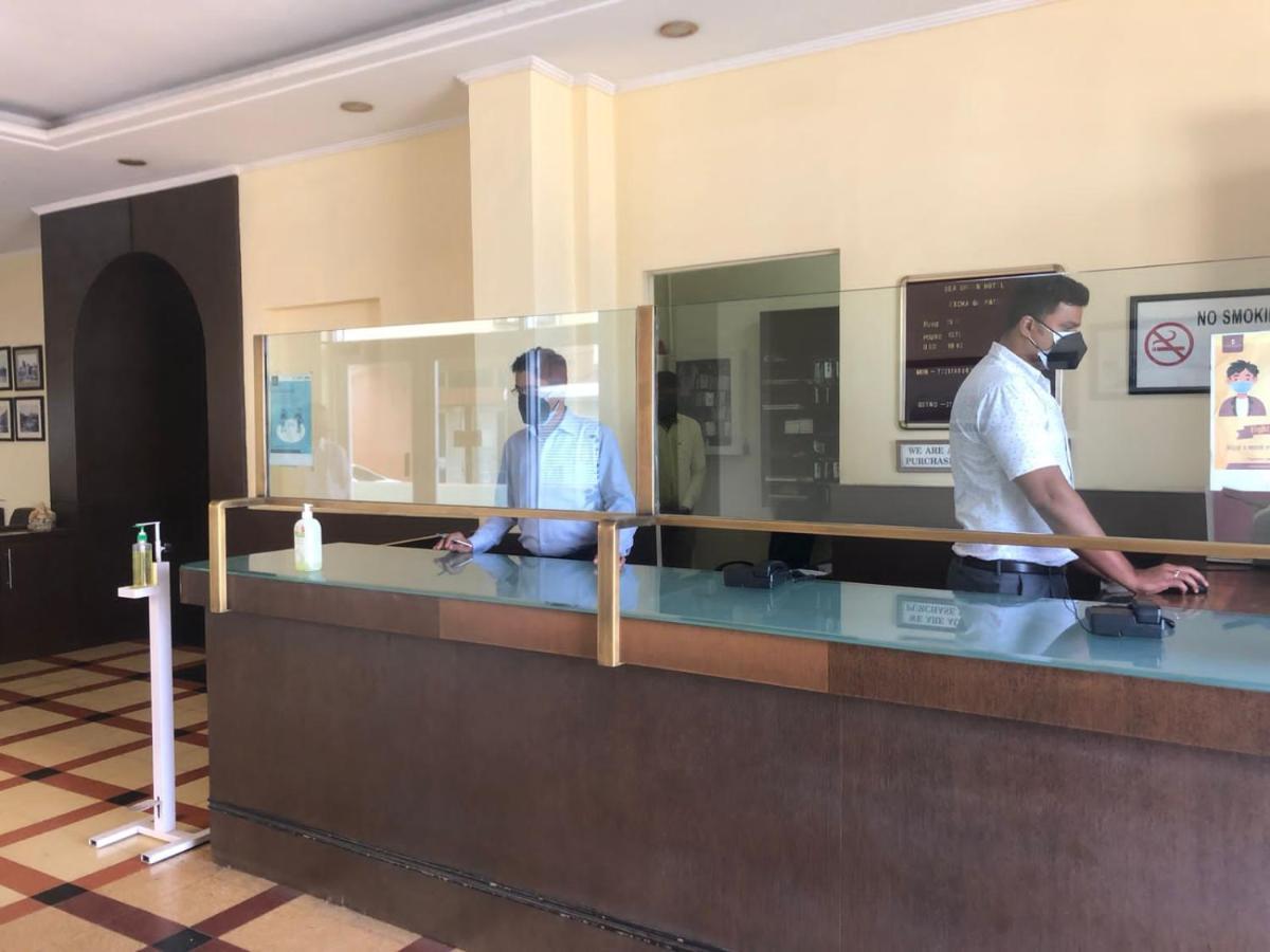 Sea Green Hotel Bombay Extérieur photo