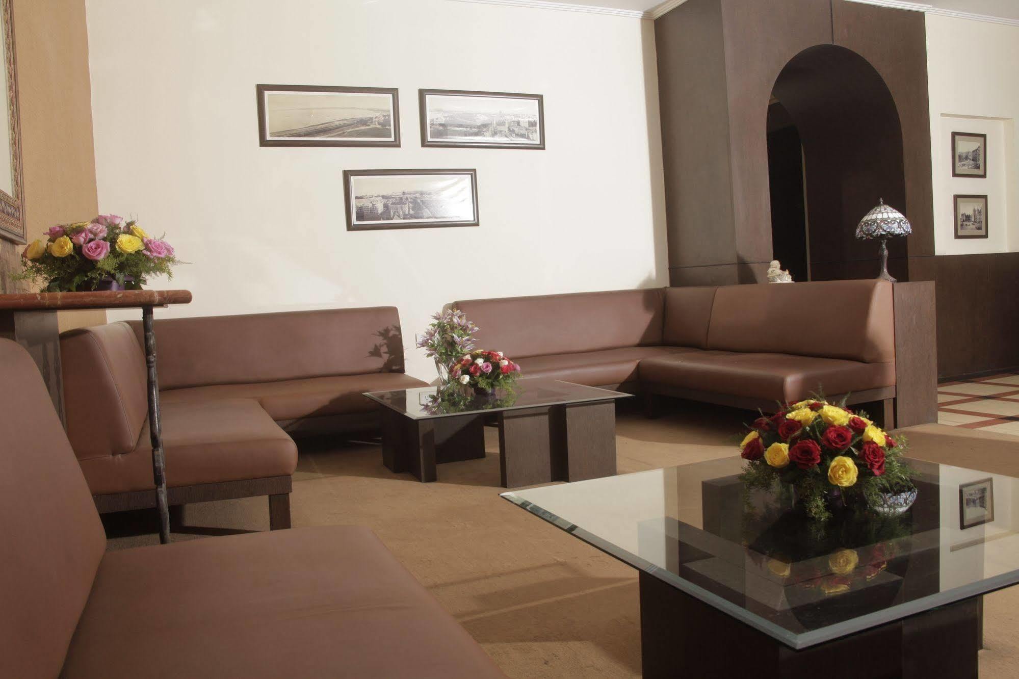 Sea Green Hotel Bombay Extérieur photo