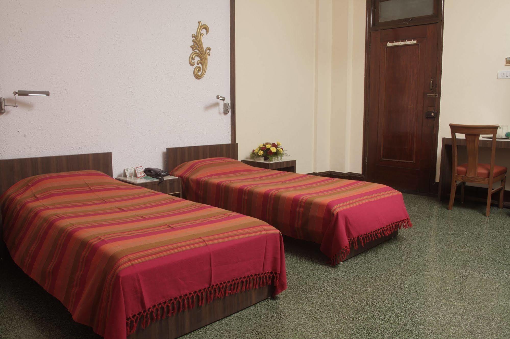 Sea Green Hotel Bombay Extérieur photo