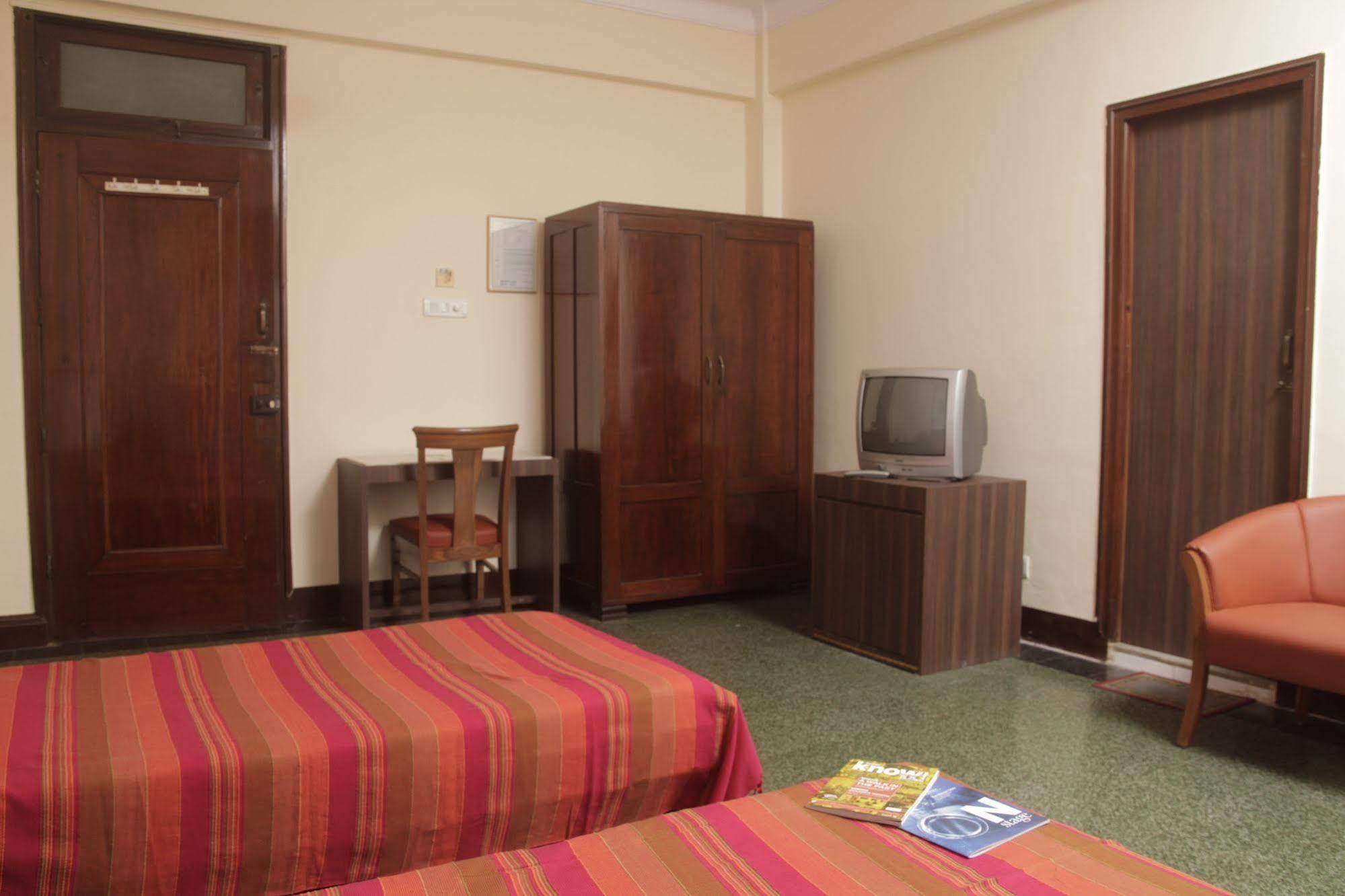 Sea Green Hotel Bombay Extérieur photo